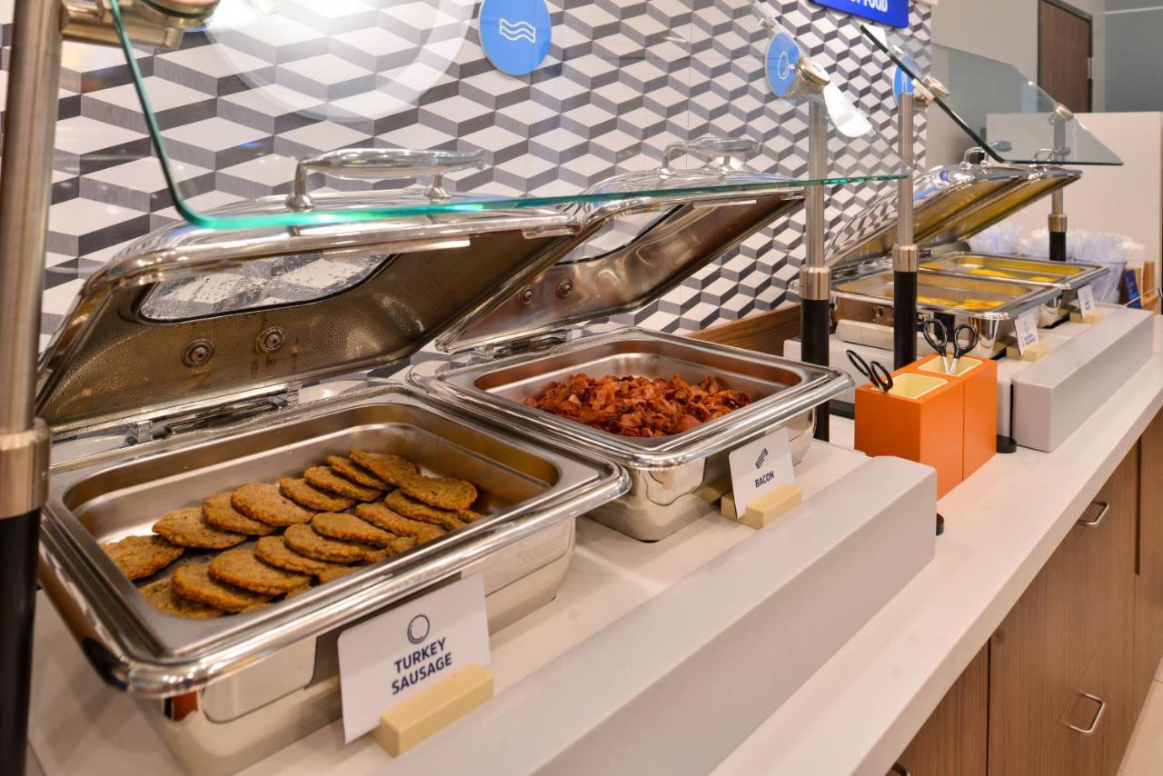 Holiday Inn Express Chicago - Magnificent Mile By Ihg Extérieur photo