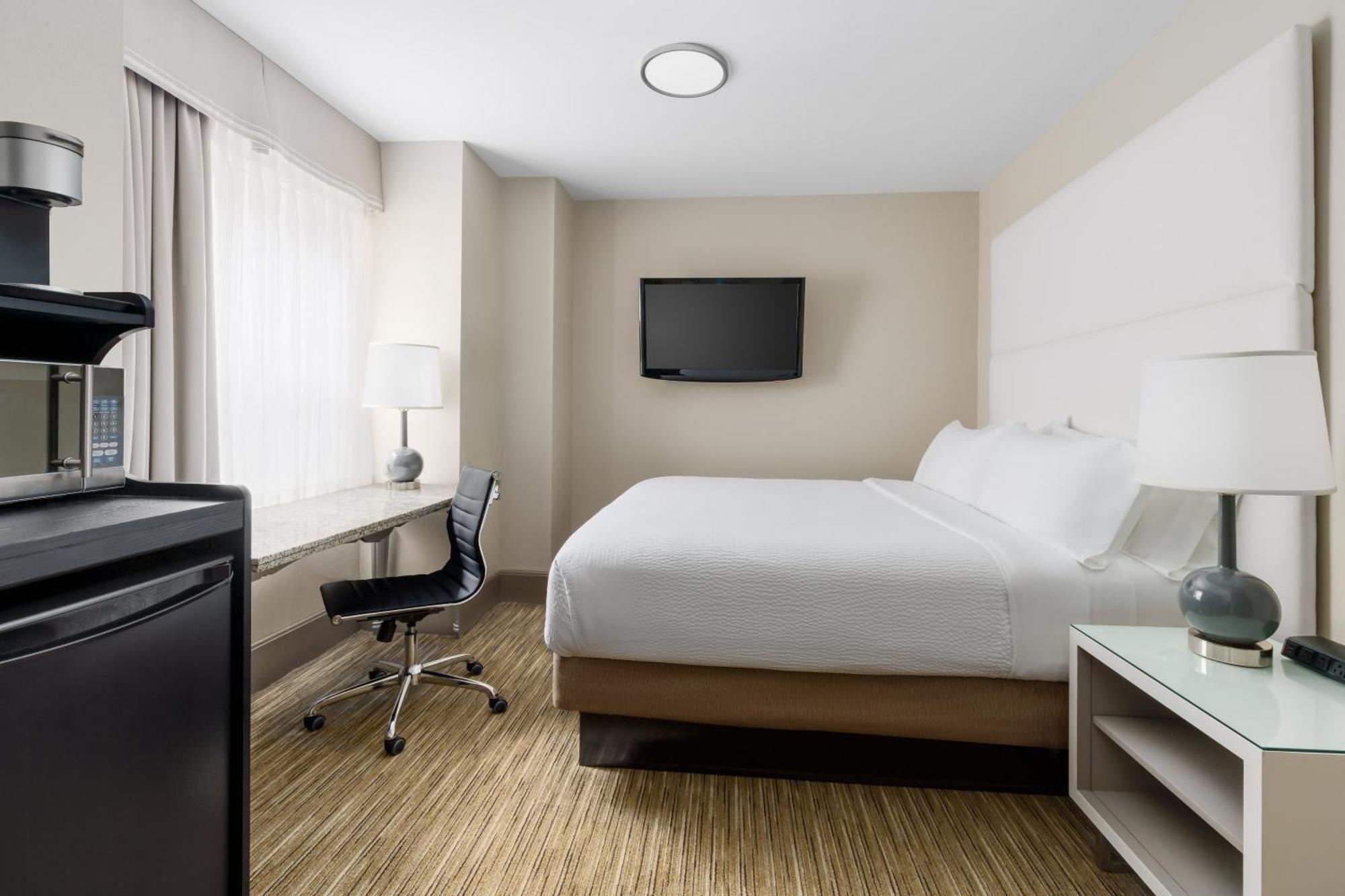 Holiday Inn Express Chicago - Magnificent Mile By Ihg Extérieur photo