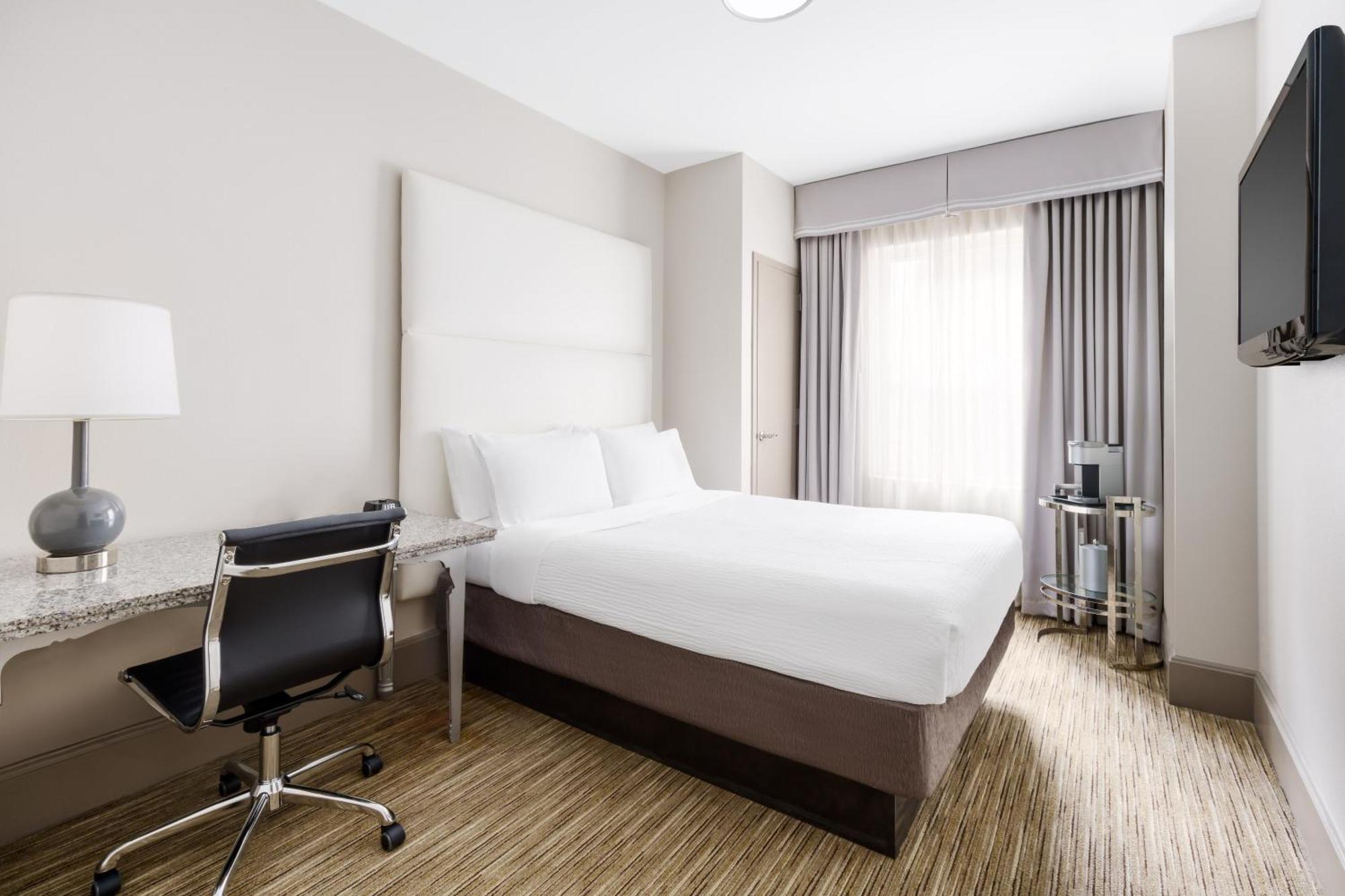 Holiday Inn Express Chicago - Magnificent Mile By Ihg Extérieur photo