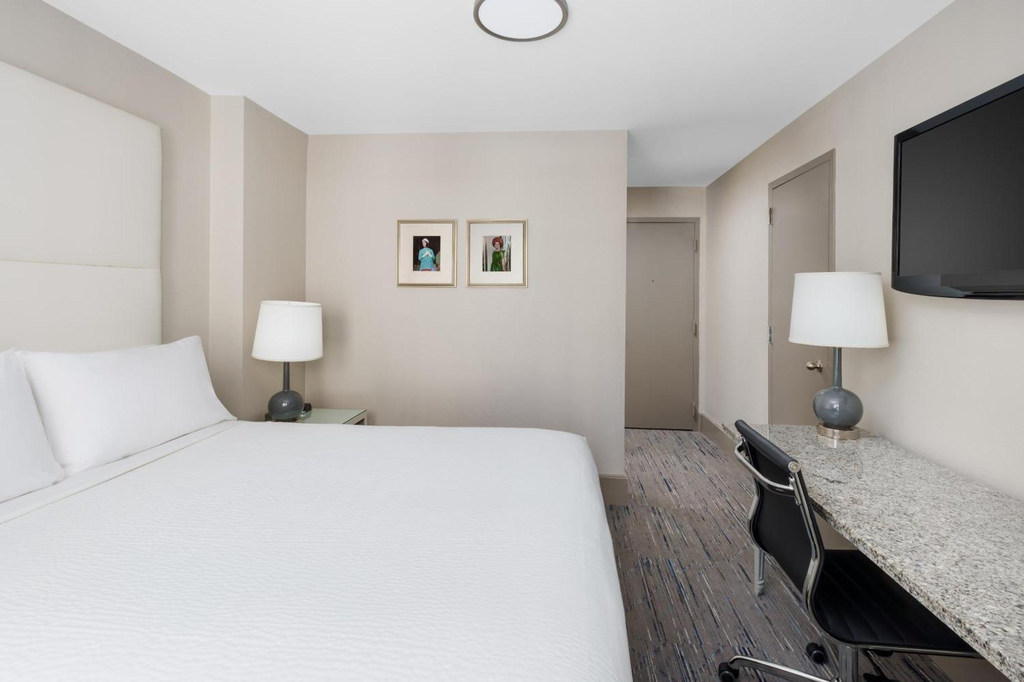 Holiday Inn Express Chicago - Magnificent Mile By Ihg Extérieur photo