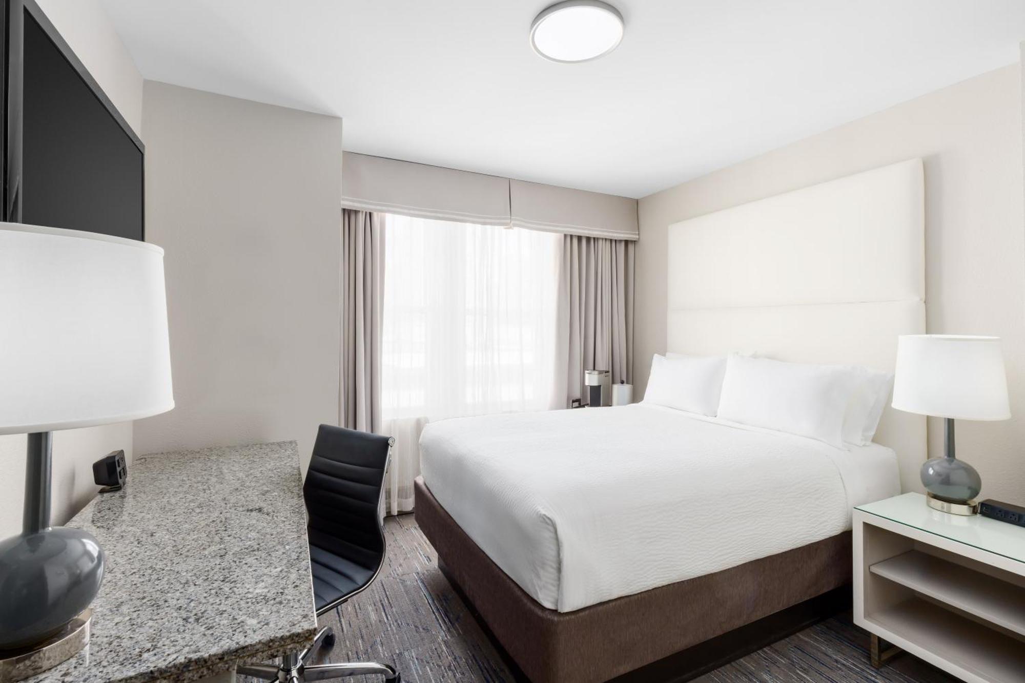 Holiday Inn Express Chicago - Magnificent Mile By Ihg Extérieur photo