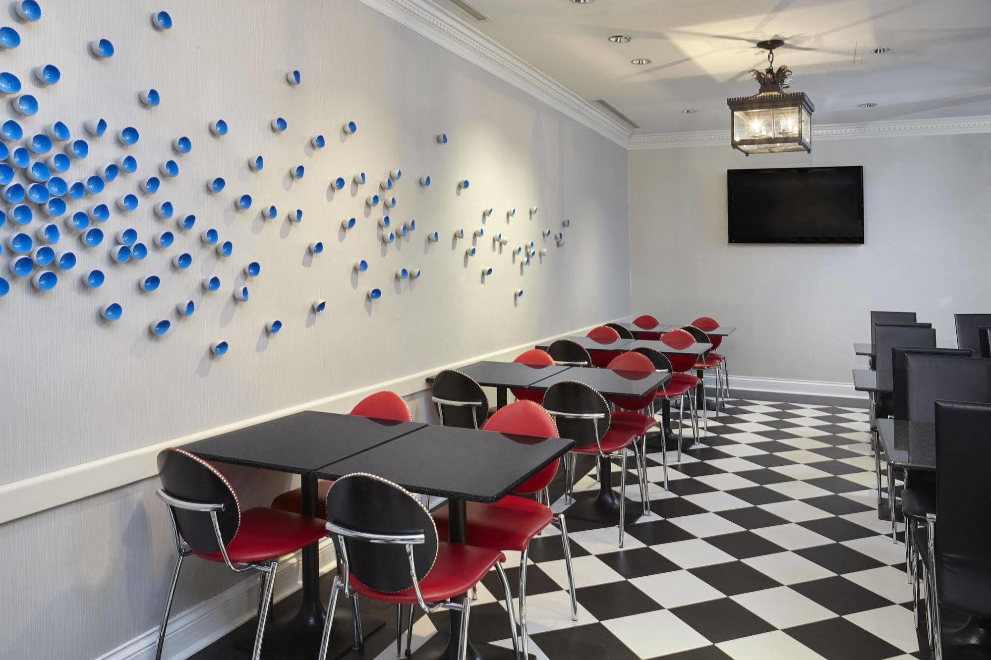 Holiday Inn Express Chicago - Magnificent Mile By Ihg Extérieur photo