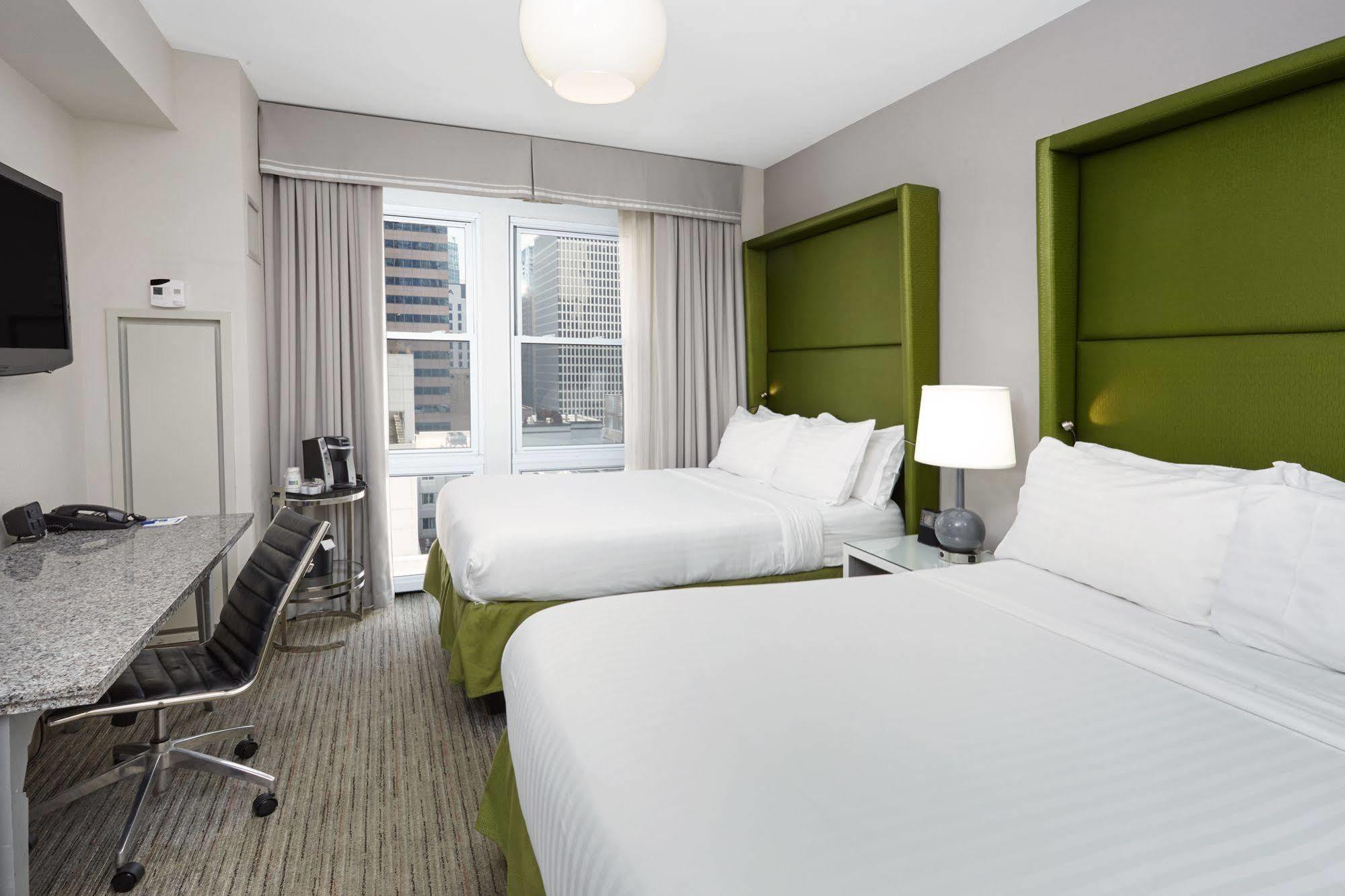 Holiday Inn Express Chicago - Magnificent Mile By Ihg Extérieur photo