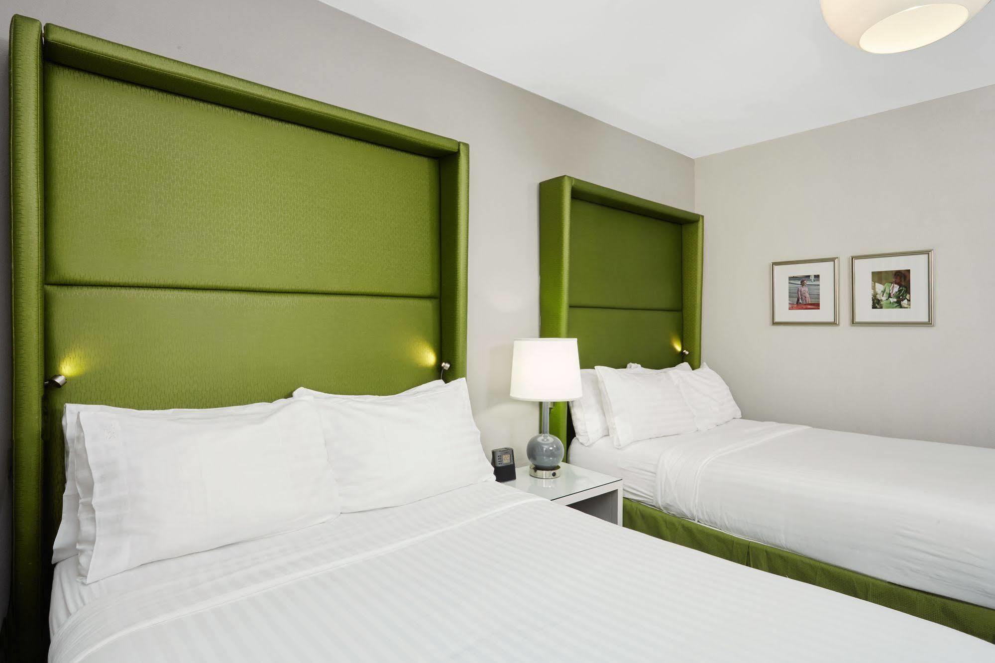 Holiday Inn Express Chicago - Magnificent Mile By Ihg Extérieur photo