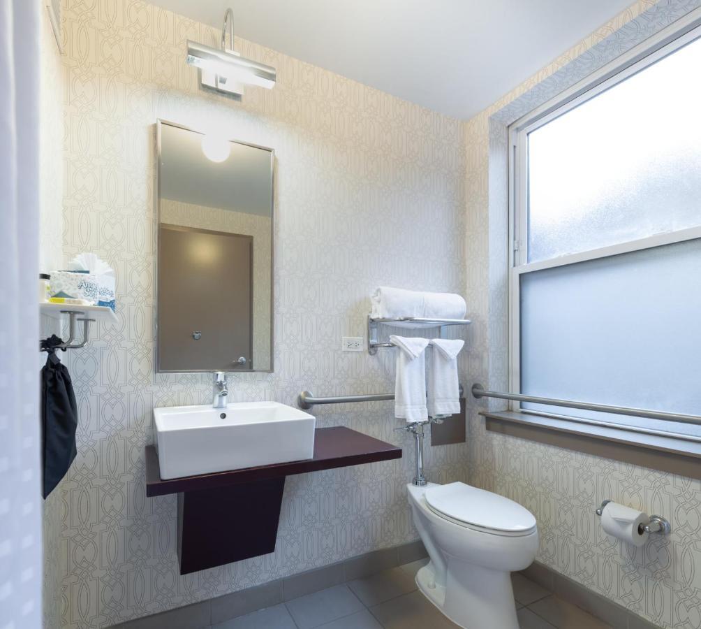 Holiday Inn Express Chicago - Magnificent Mile By Ihg Extérieur photo