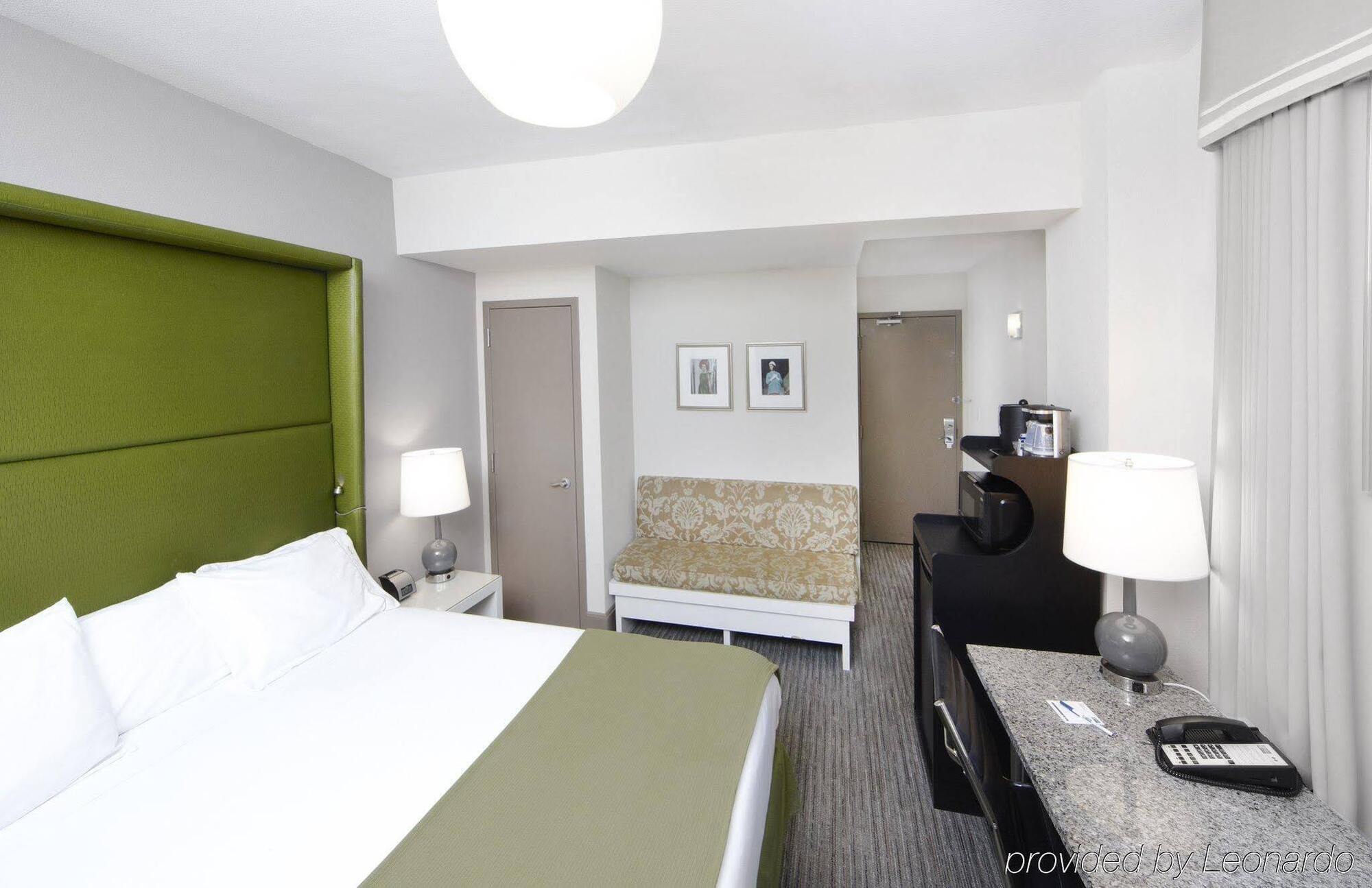 Holiday Inn Express Chicago - Magnificent Mile By Ihg Extérieur photo