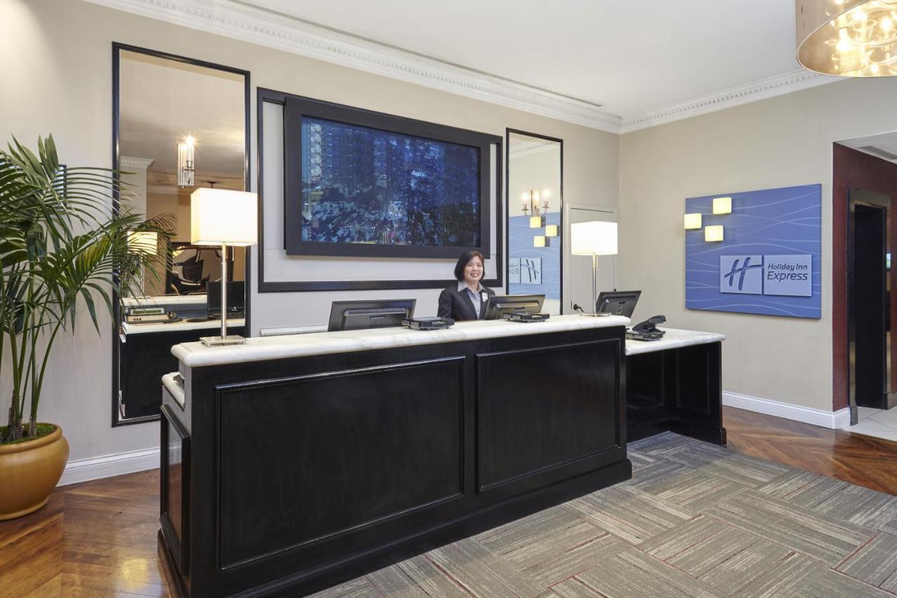 Holiday Inn Express Chicago - Magnificent Mile By Ihg Extérieur photo